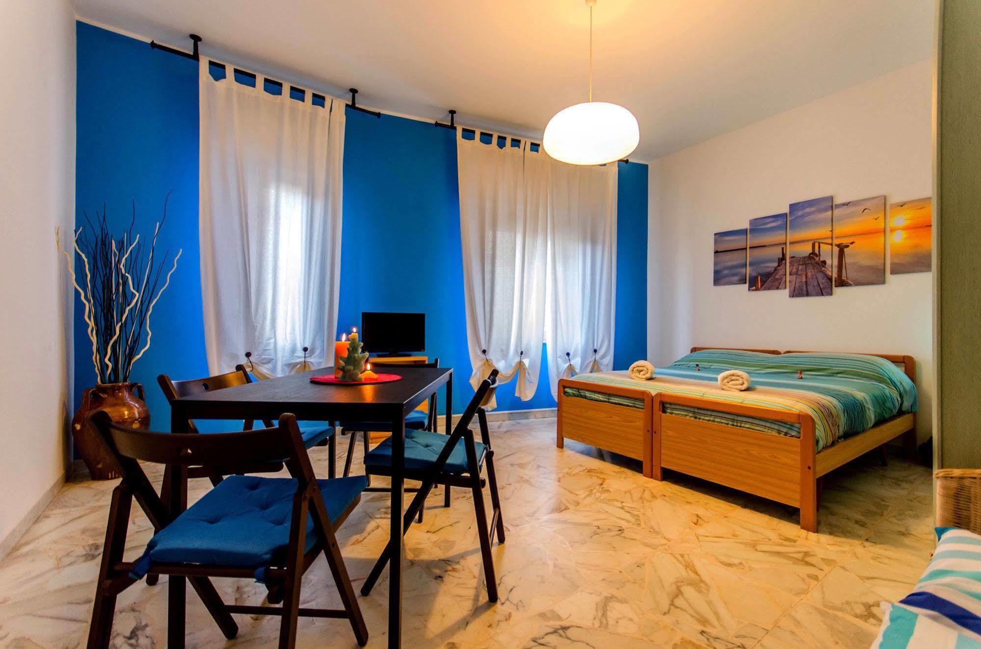Naxos Sea Holiday Apartments Giardini-Naxos Buitenkant foto
