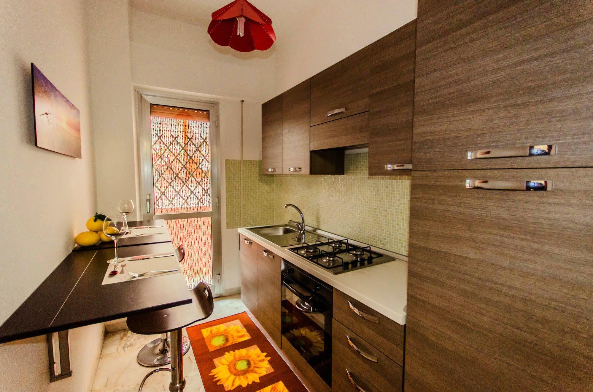 Naxos Sea Holiday Apartments Giardini-Naxos Buitenkant foto